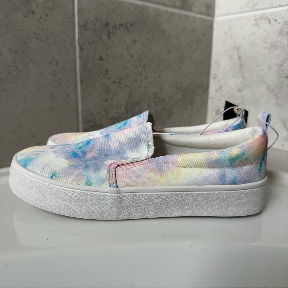 art class Pastel Tie-Dye Slip-On Sneakers Size 3 Girls